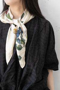 Aleksandr Manamis/LES FRUITS HANDKERCHIEF SCARF – boutiqueW