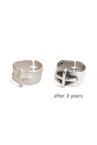 m.a+/AG058 AG silver stitched cross ring – boutiqueW