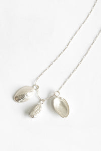 m.a+/AU4/C5 AG pistachio necklace w/silver chain
